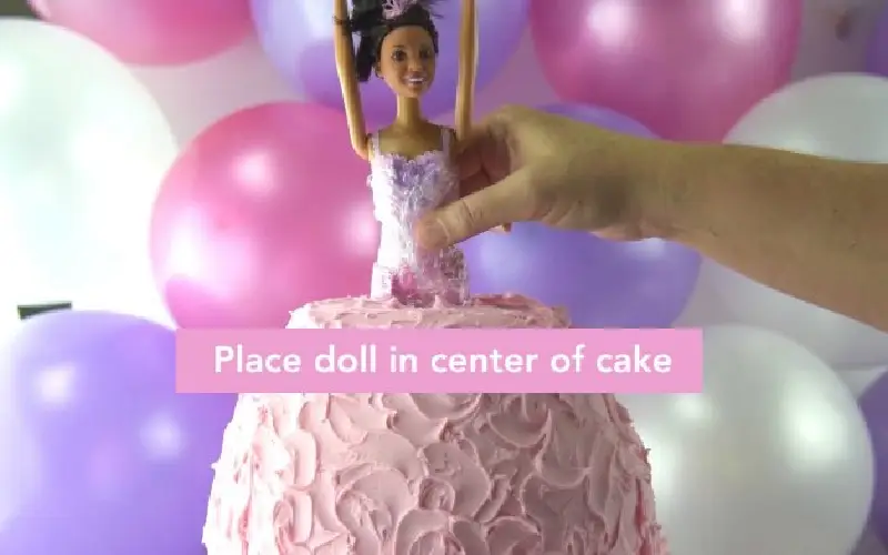 کیک سونامی عروسکی