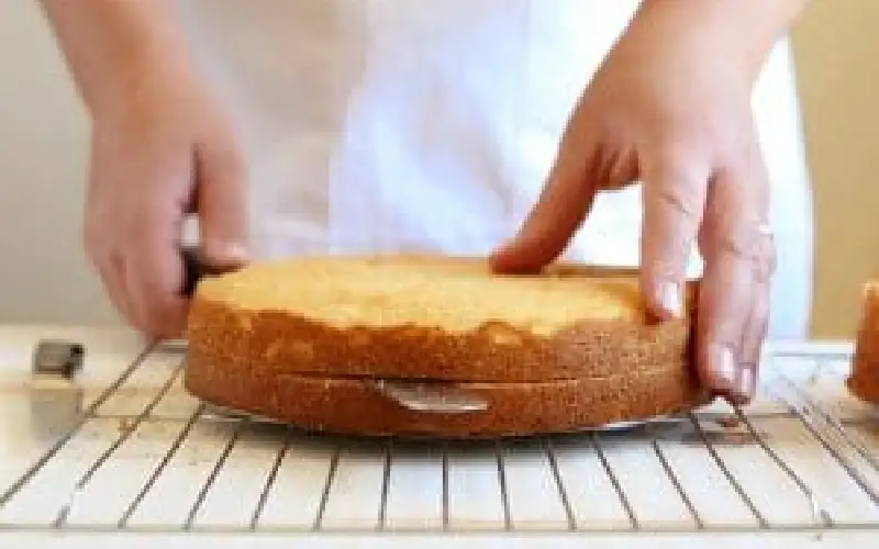 خامه کشی کیک