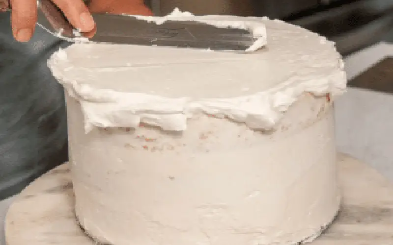 خامه کشی کیک