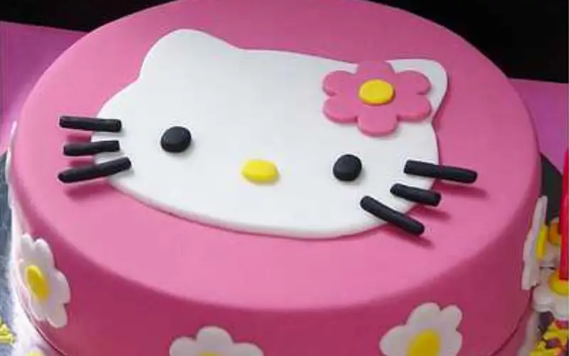 تزیین کیک تولد با خمیر ژلارد